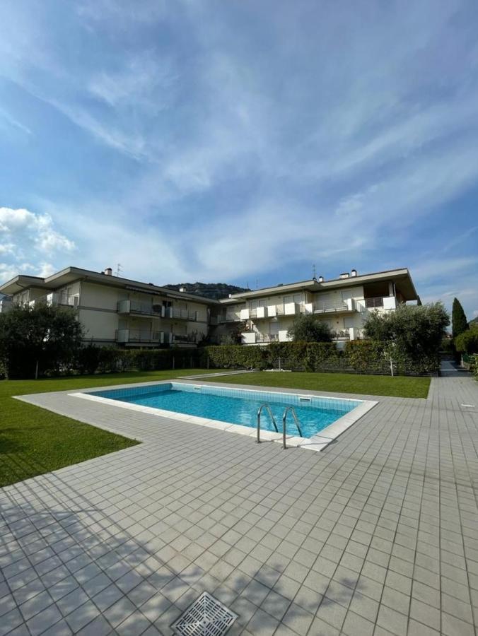 Ferienwohnung Garden & Pool Perugini Torbole Sul Garda Exterior foto