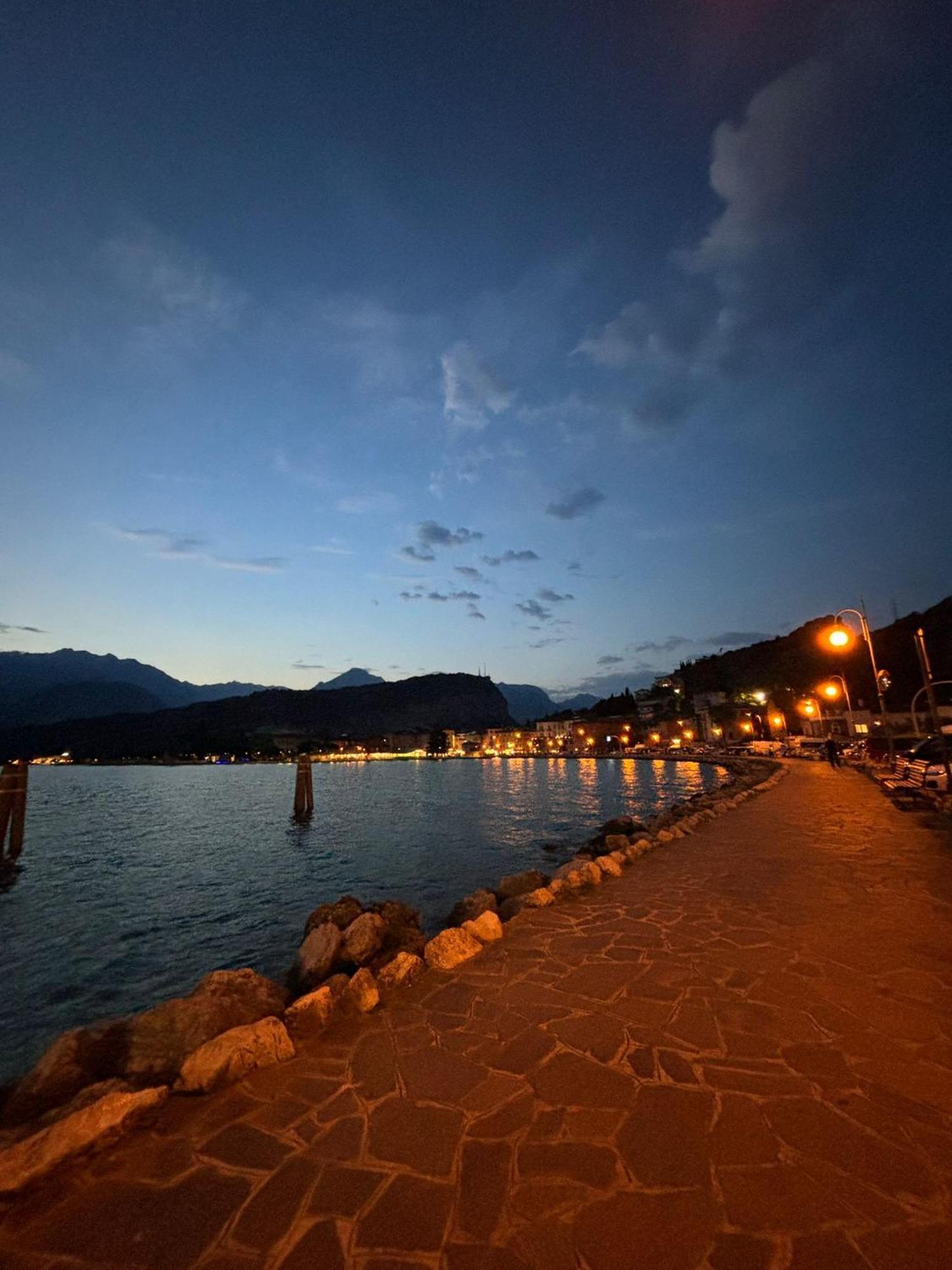 Ferienwohnung Garden & Pool Perugini Torbole Sul Garda Exterior foto